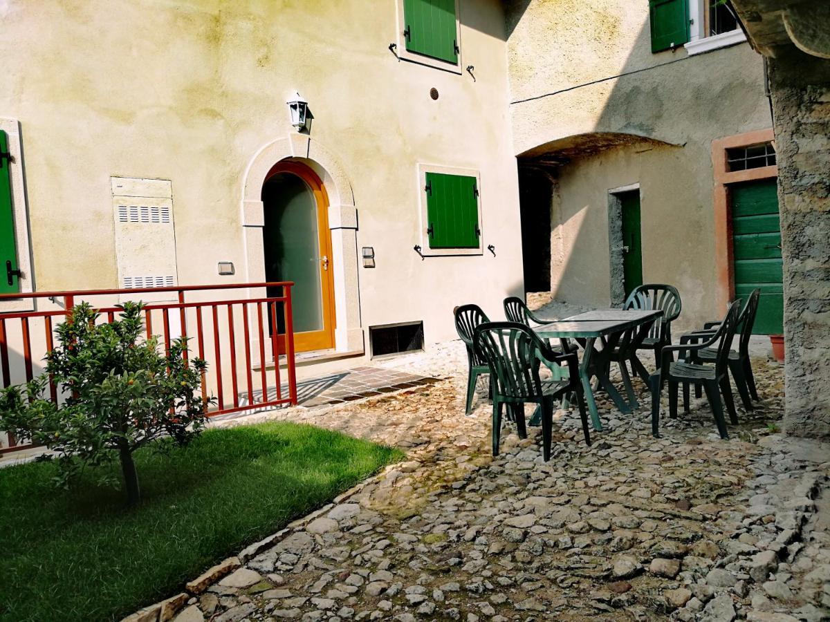 Casa Antico Borgo - Appartamento 1 Assenza di Brenzone Eksteriør bilde